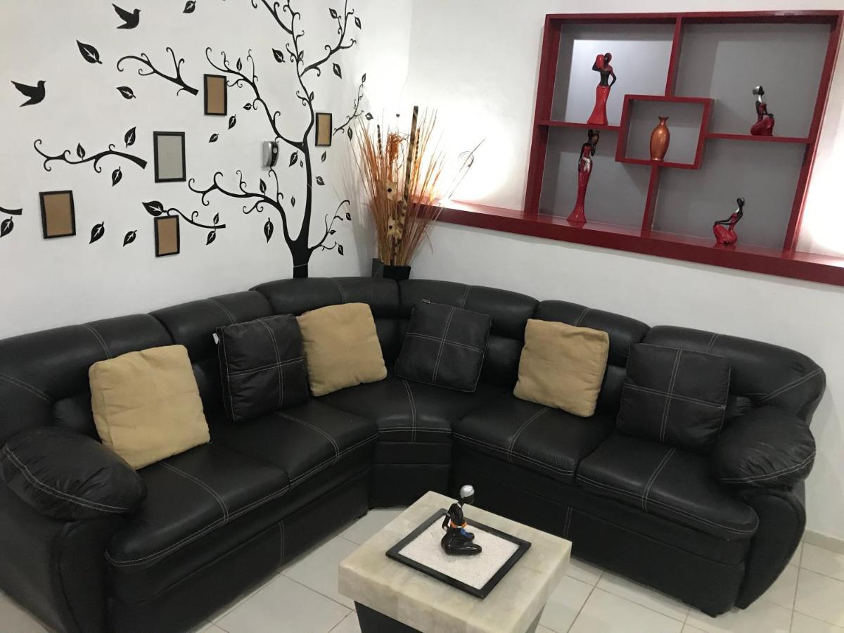 Casa Lili 2: Luxurious/Amplio/Hot Water/Economic/Wifi/Tv Apartment Valladolid  Exterior foto